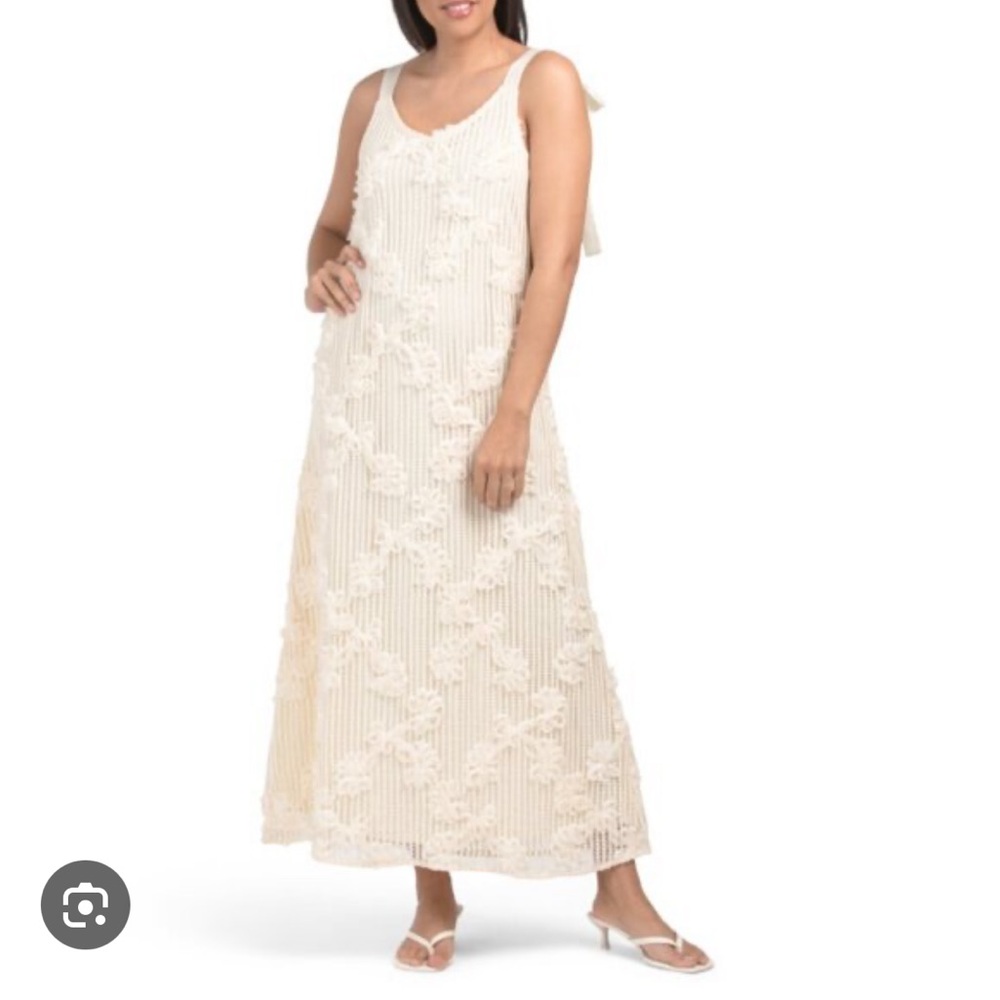 En Saison Reese Lace Midi Dress